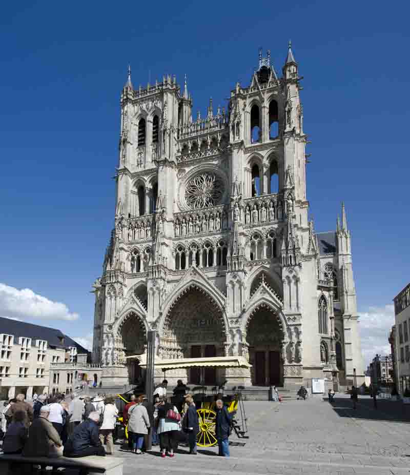 Francia - Amiens 04 - catedral de Notre Dame de Amiens.jpg
